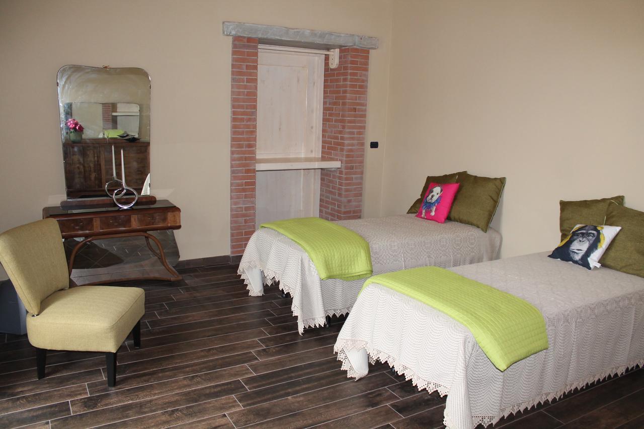 B&B Danonna Ittiri ภายนอก รูปภาพ