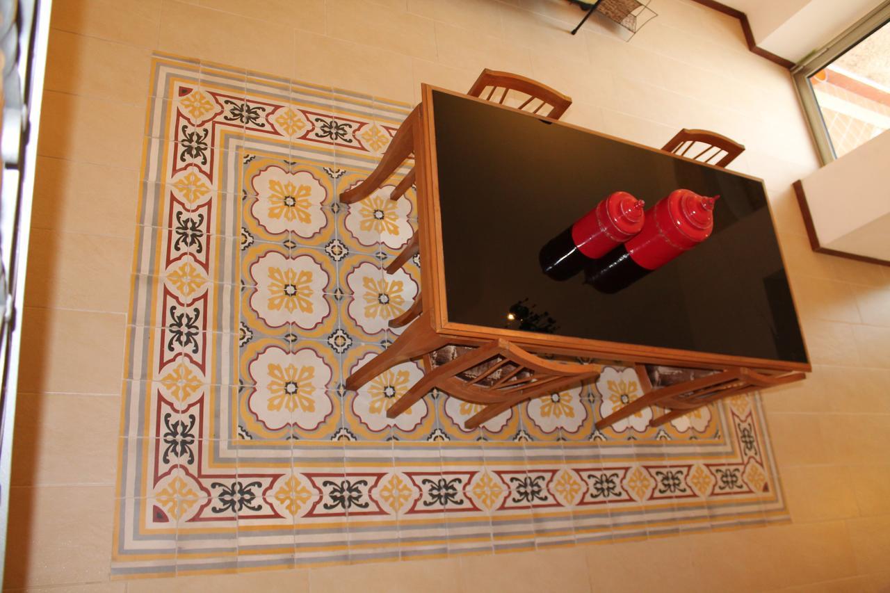 B&B Danonna Ittiri ภายนอก รูปภาพ