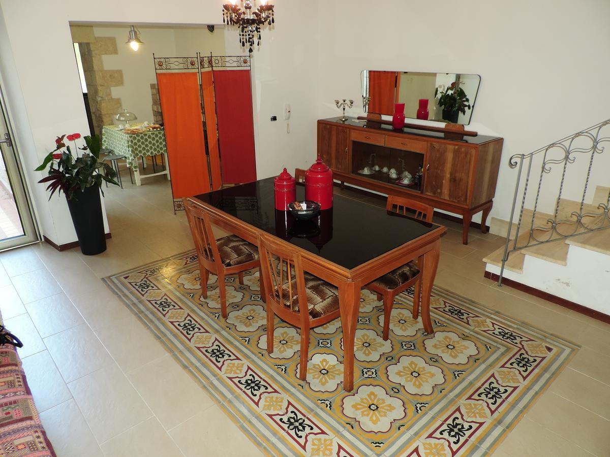 B&B Danonna Ittiri ภายนอก รูปภาพ
