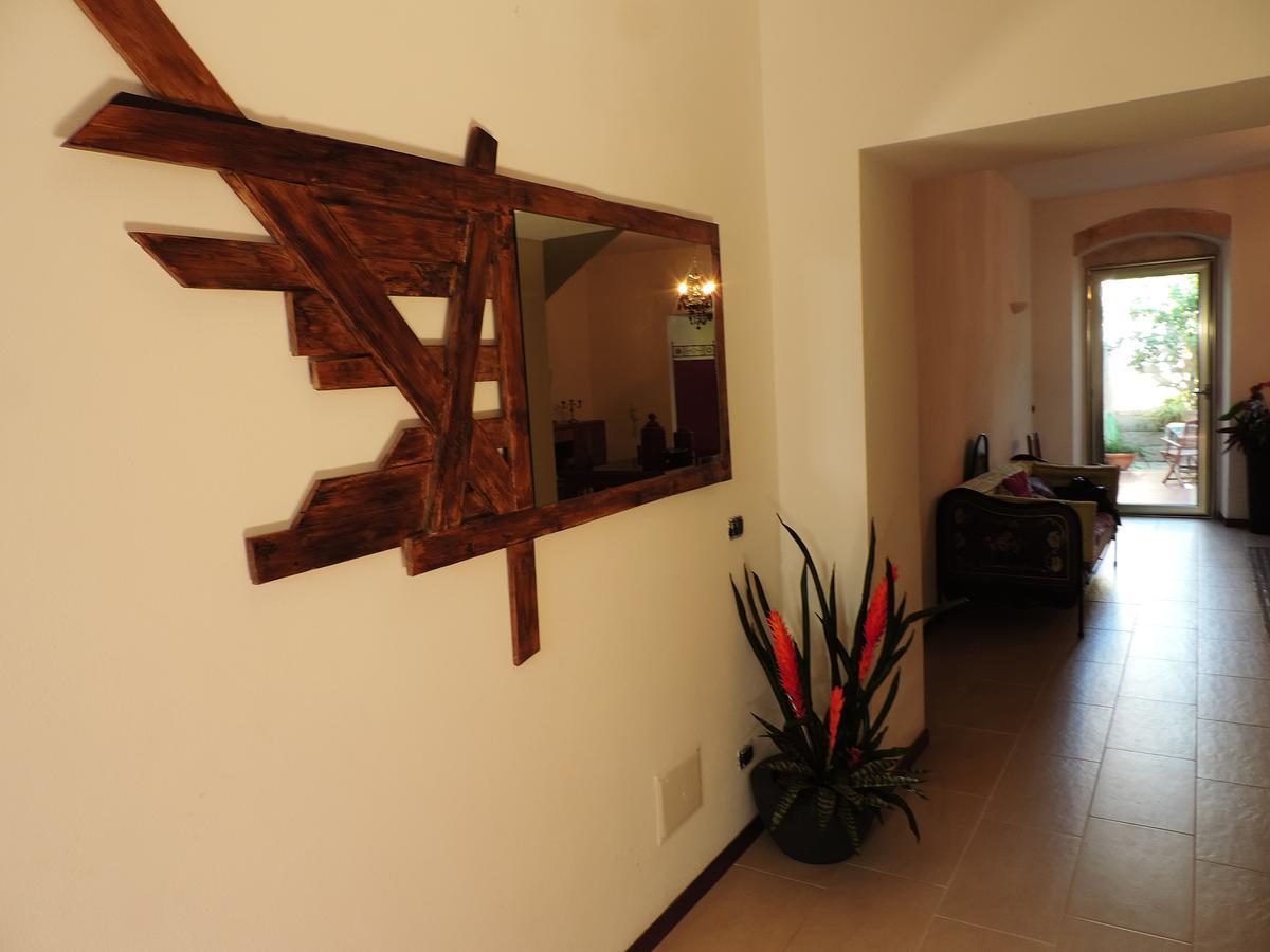 B&B Danonna Ittiri ภายนอก รูปภาพ